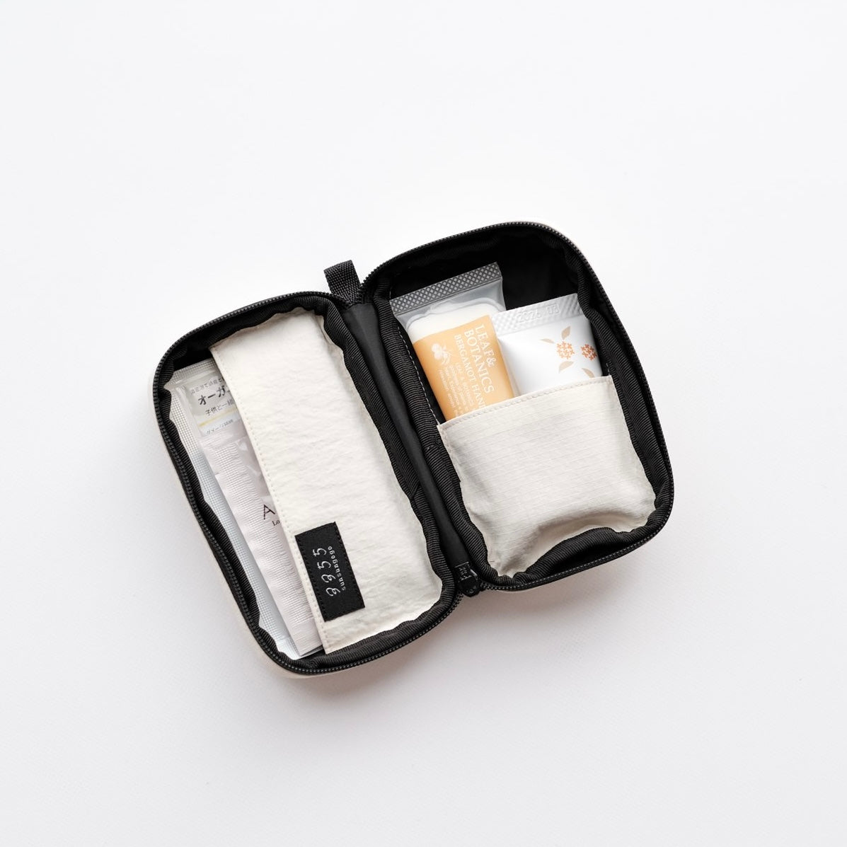 pocket  pouch -歩々 poppo-