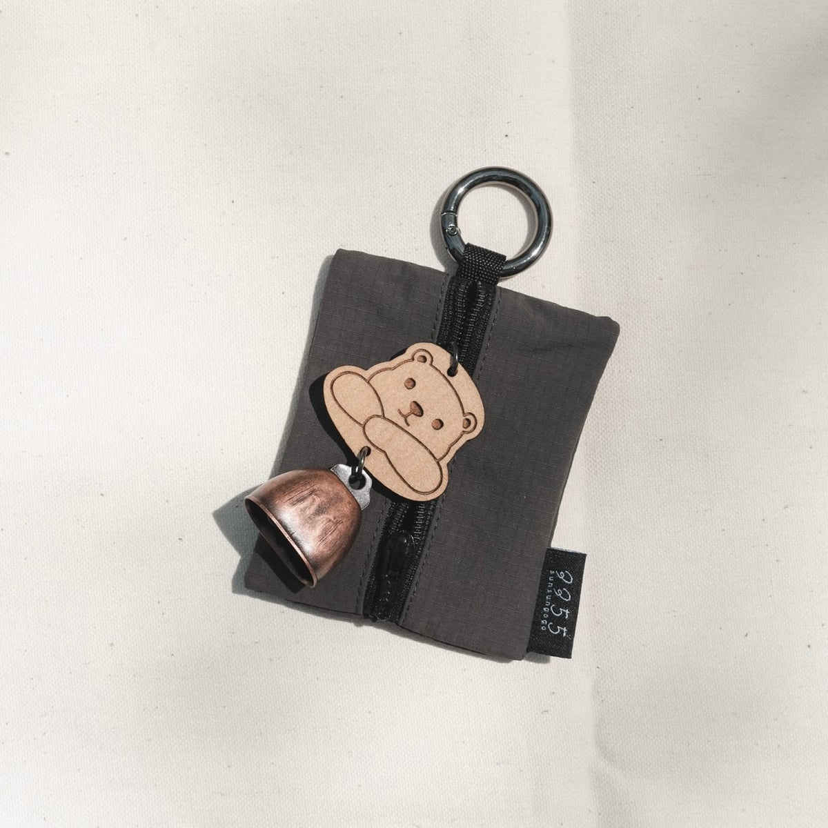 Bear bell pouch / くま